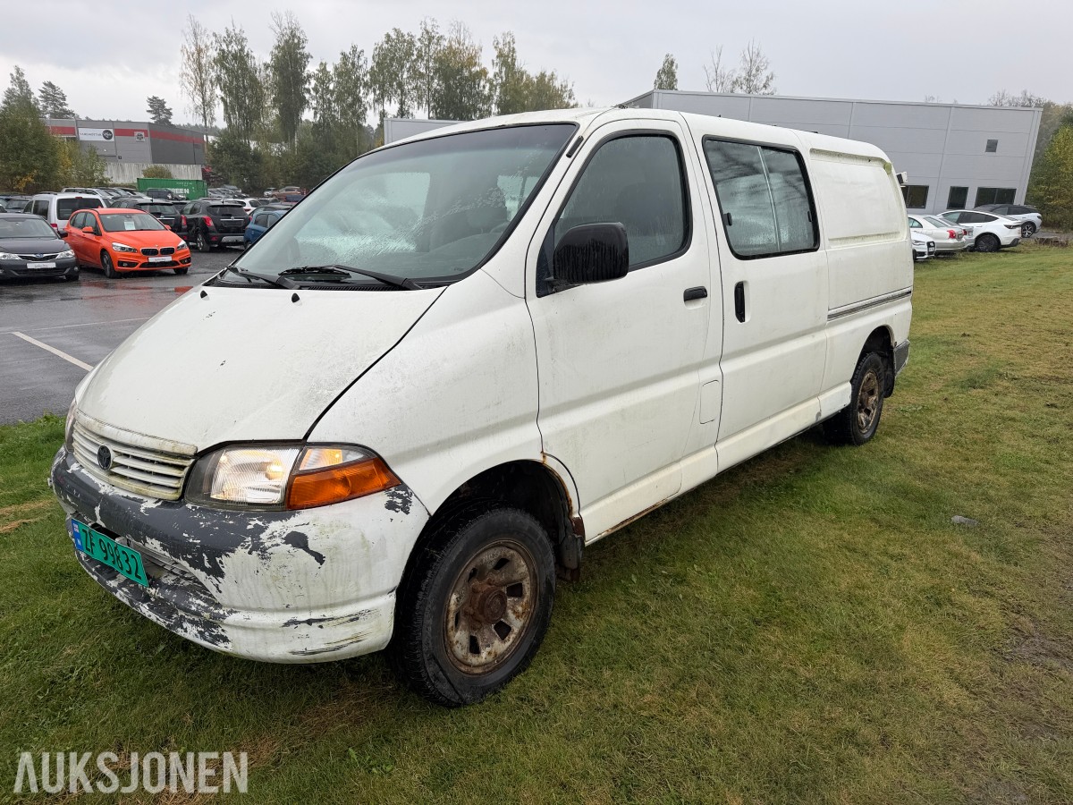 2004 Toyota HIACE 2.5-102 D 4WD / H.feste