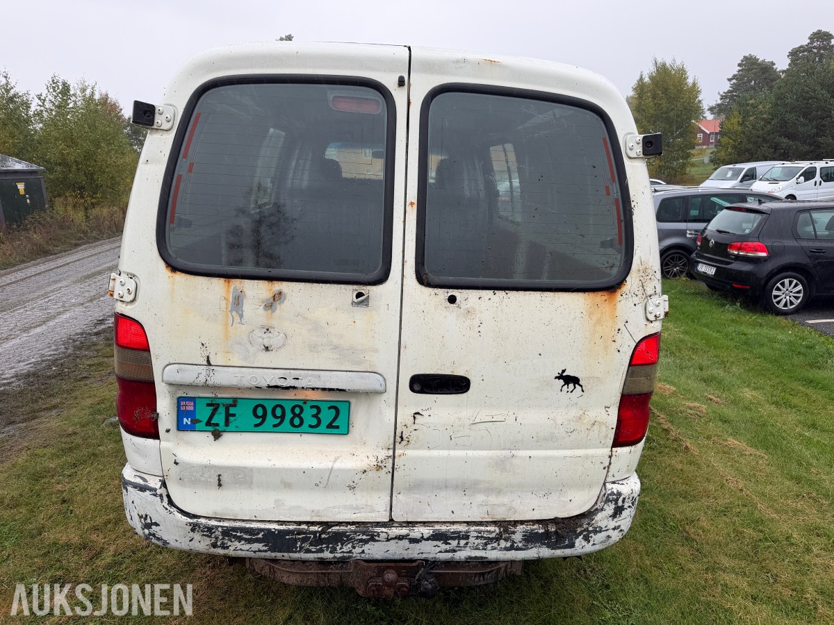 2004 Toyota HIACE 2.5-102 D 4WD / H.feste