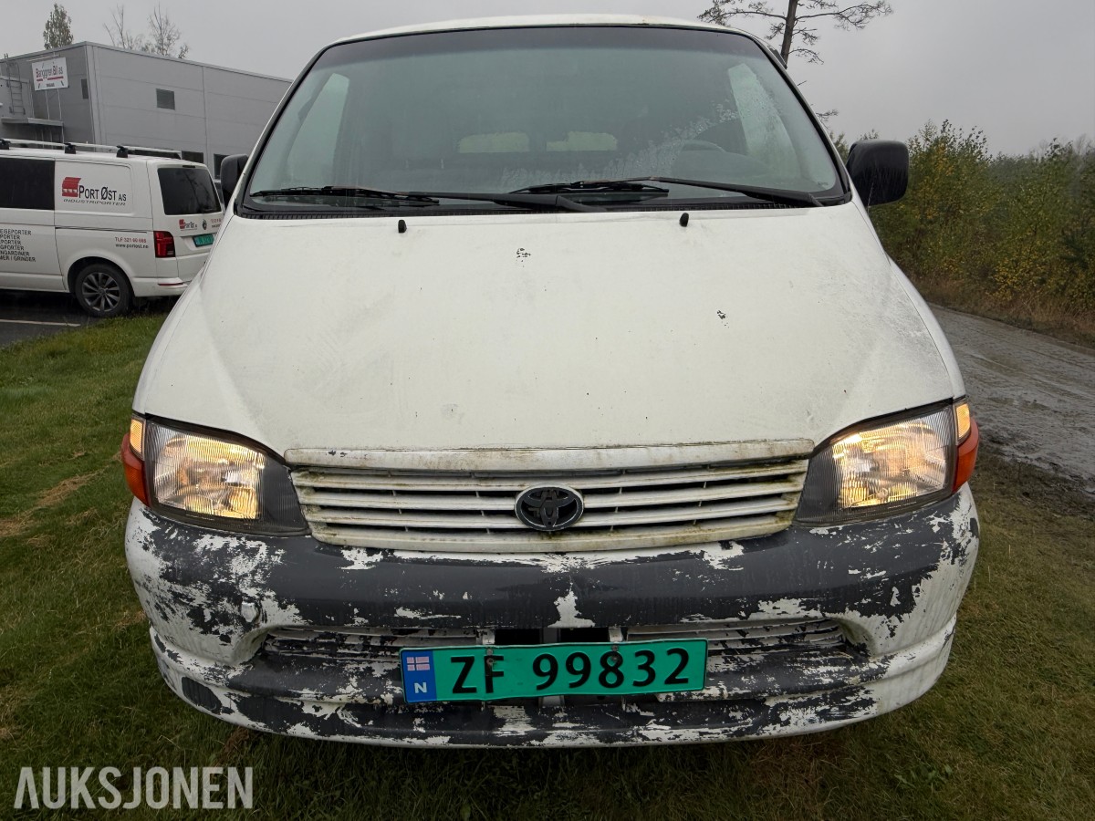 2004 Toyota HIACE 2.5-102 D 4WD / H.feste