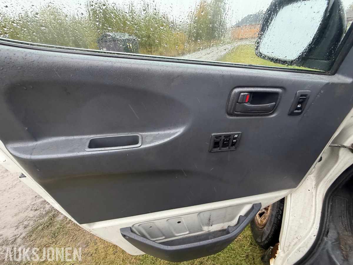 2004 Toyota HIACE 2.5-102 D 4WD / H.feste
