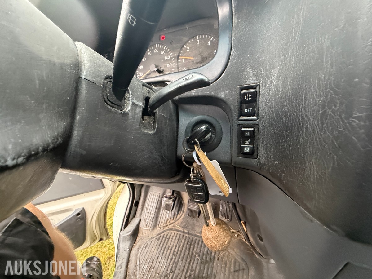 2004 Toyota HIACE 2.5-102 D 4WD / H.feste