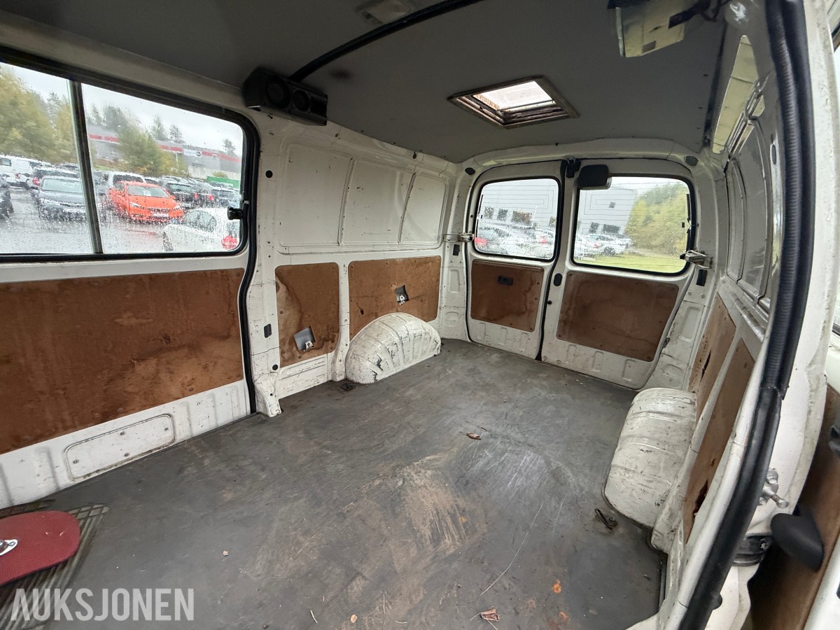 2004 Toyota HIACE 2.5-102 D 4WD / H.feste