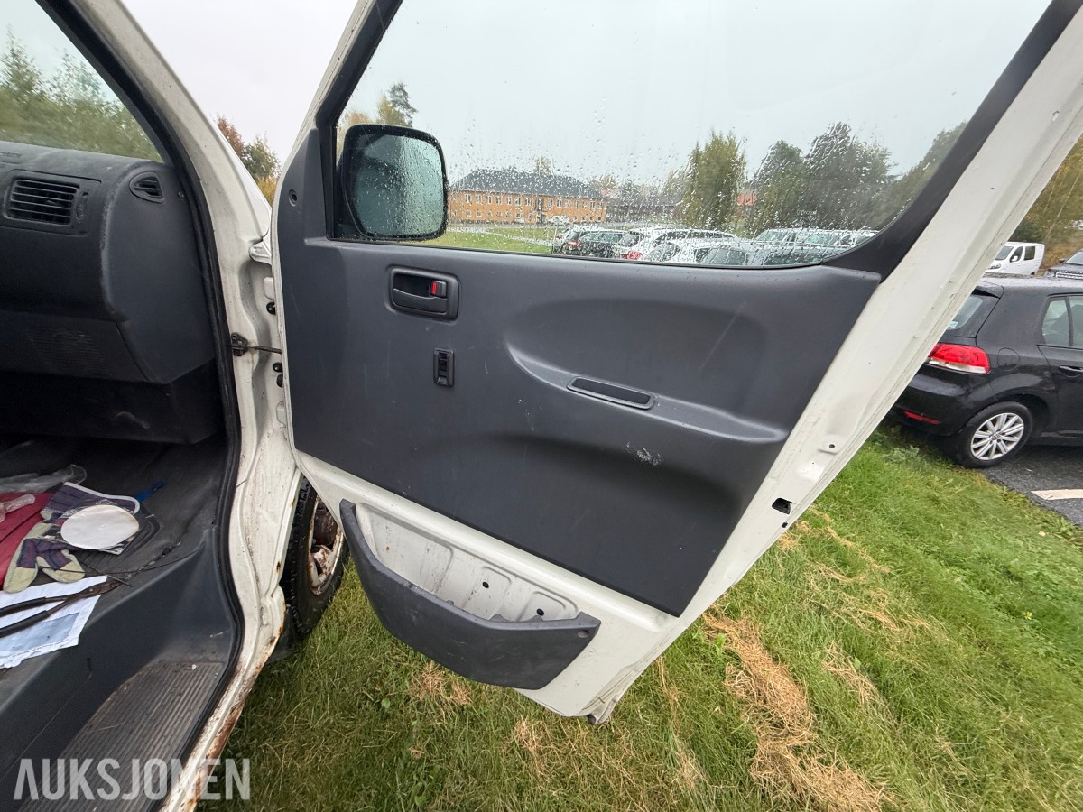 2004 Toyota HIACE 2.5-102 D 4WD / H.feste