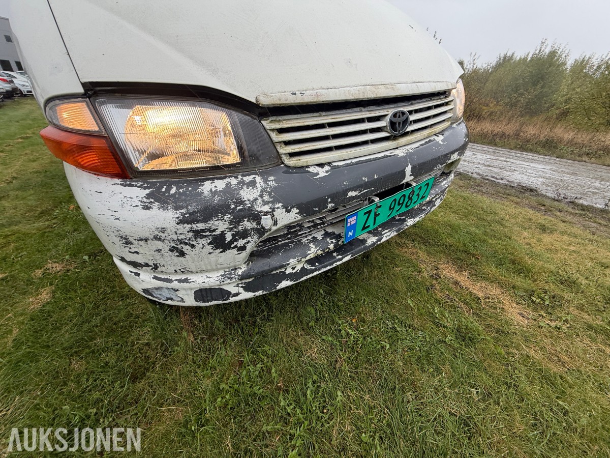 2004 Toyota HIACE 2.5-102 D 4WD / H.feste