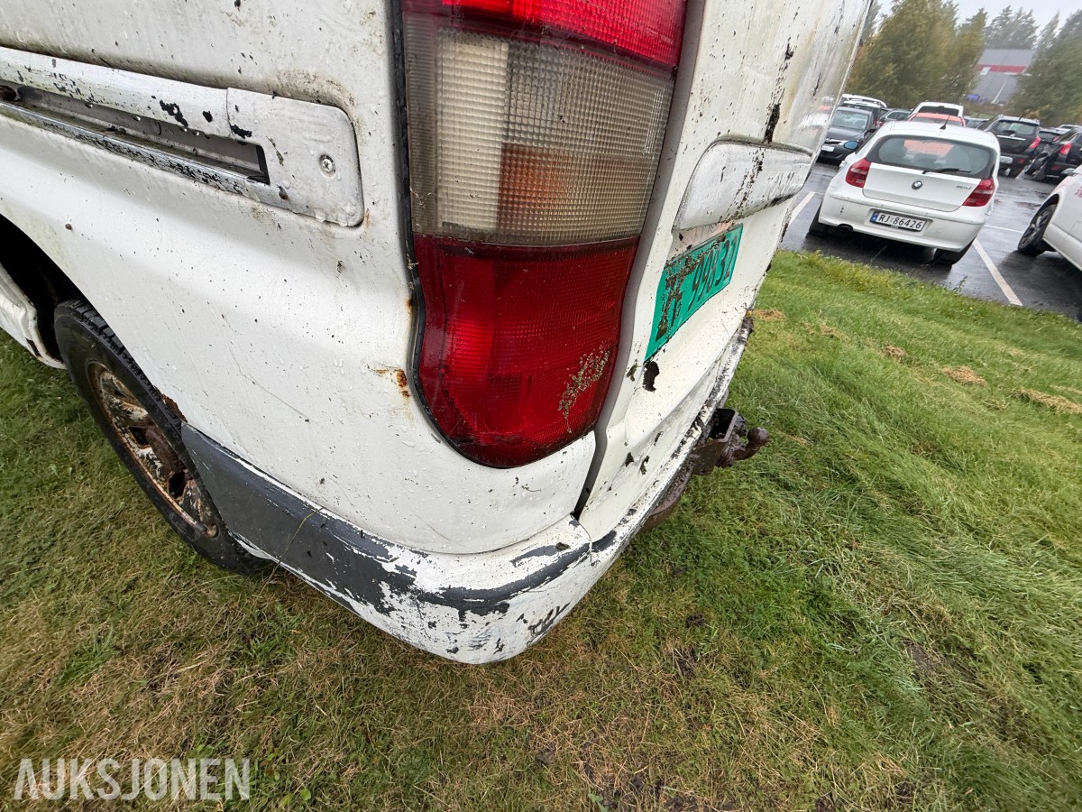 2004 Toyota HIACE 2.5-102 D 4WD / H.feste
