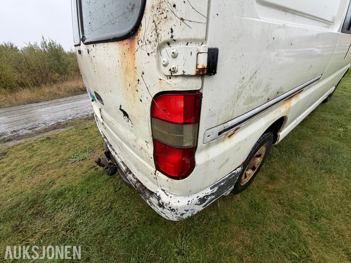 2004 Toyota HIACE 2.5-102 D 4WD / H.feste