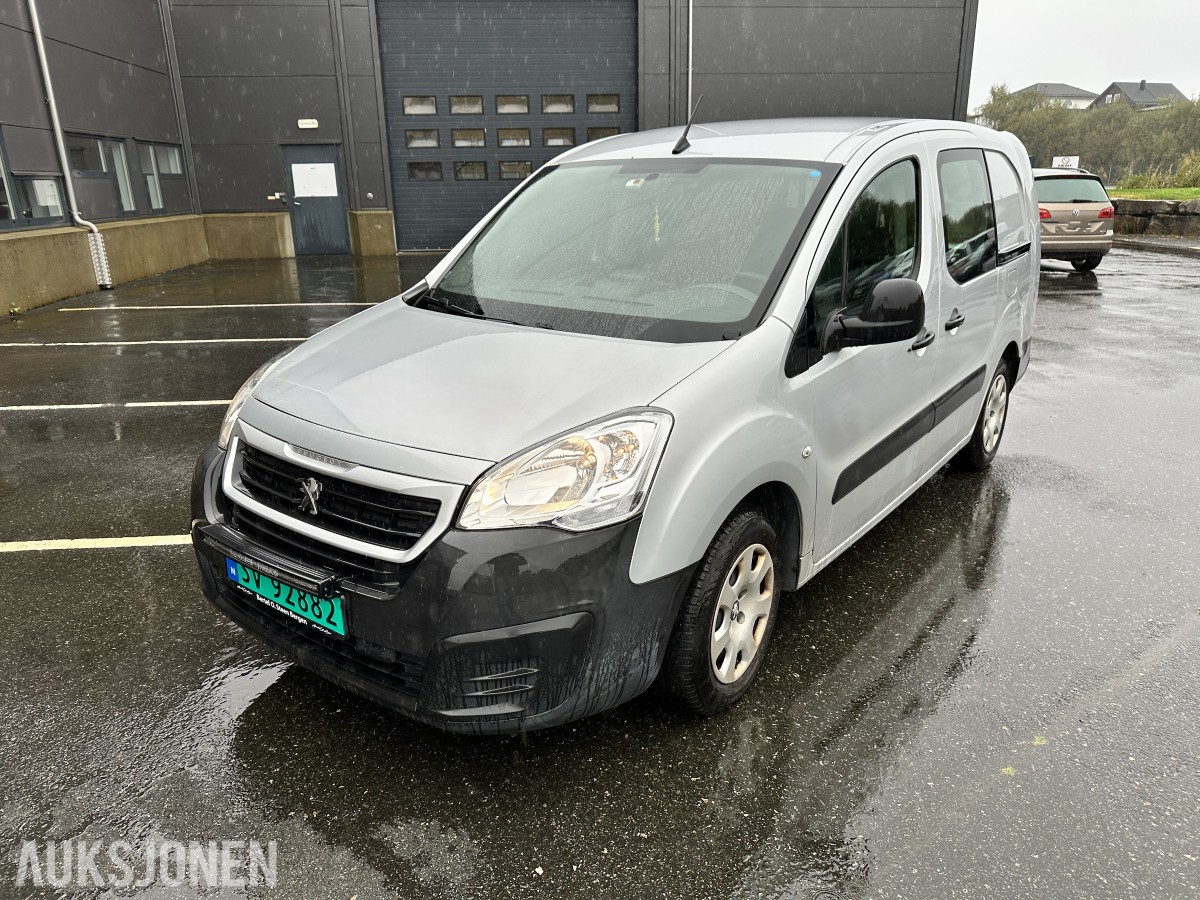 2018 Peugeot PARTNER 1.6-99 D | Hengerfeste | Innredning - Rep objekt, 175808km