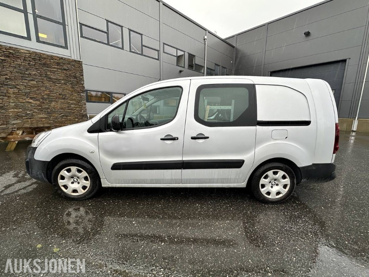 2018 Peugeot PARTNER 1.6-99 D | Hengerfeste | Innredning - Rep objekt, 175808km