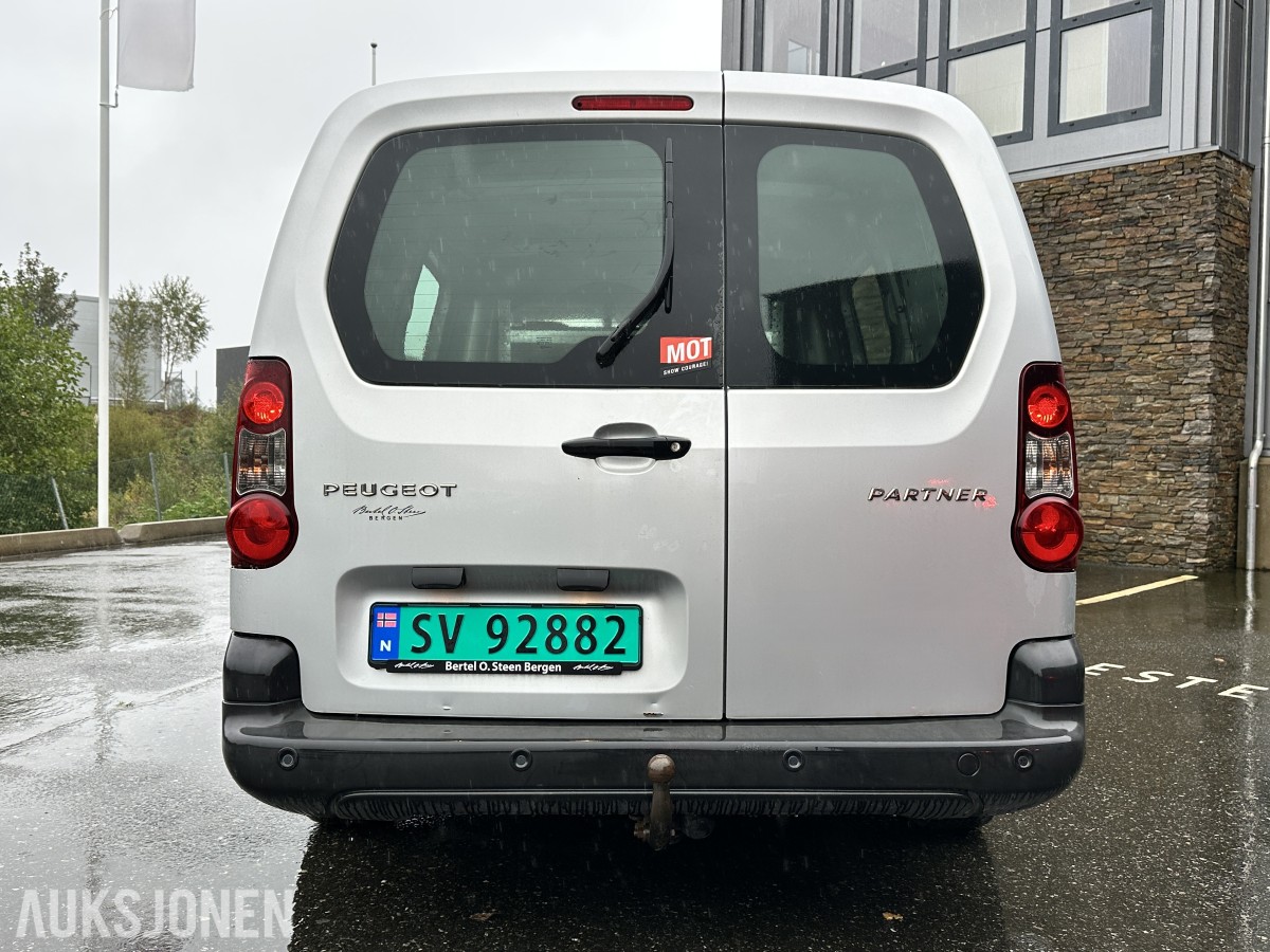 2018 Peugeot PARTNER 1.6-99 D | Hengerfeste | Innredning - Rep objekt, 175808km