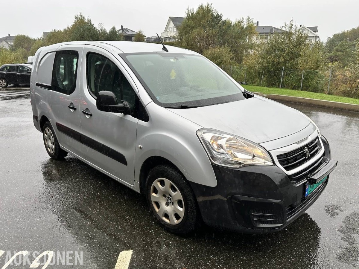 2018 Peugeot PARTNER 1.6-99 D | Hengerfeste | Innredning - Rep objekt, 175808km