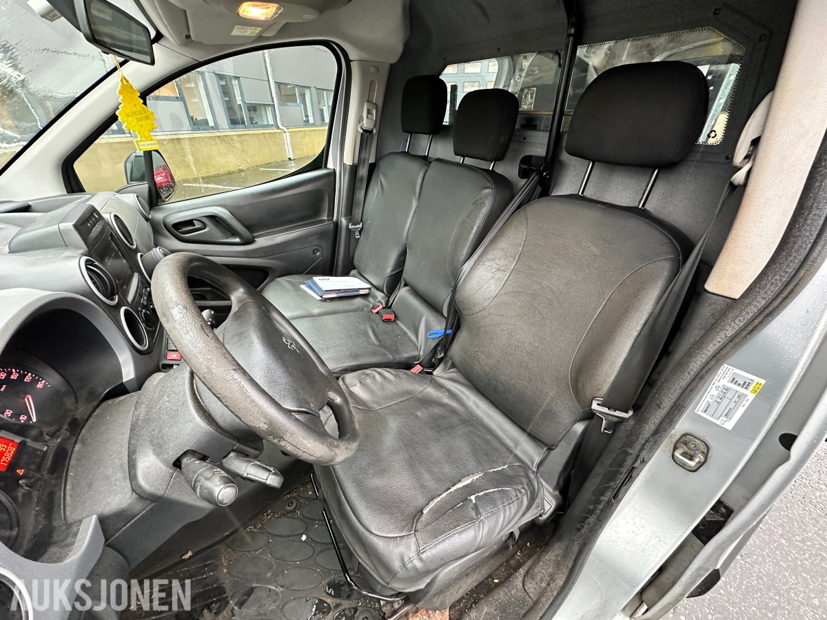 2018 Peugeot PARTNER 1.6-99 D | Hengerfeste | Innredning - Rep objekt, 175808km