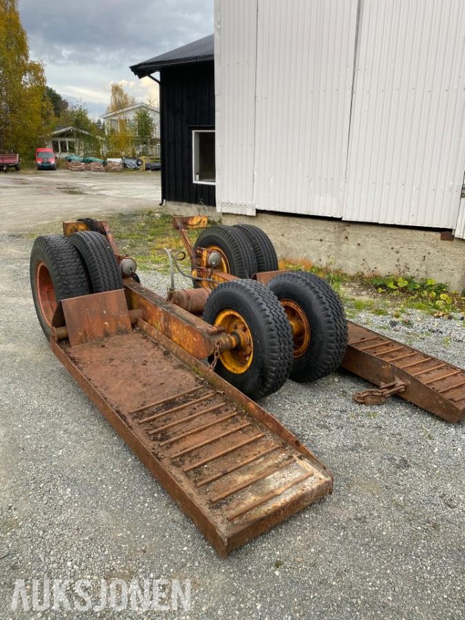 Eie boggi - Transporttør for gravemaskin