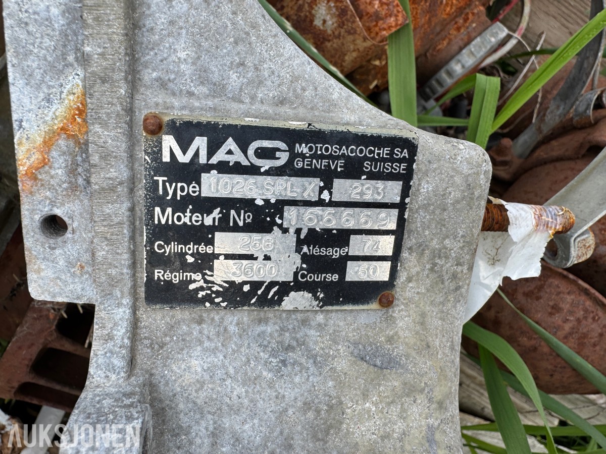 MAG MOTOSACOCHE 1026 SPL X 258 CM³ MED REDSKAP