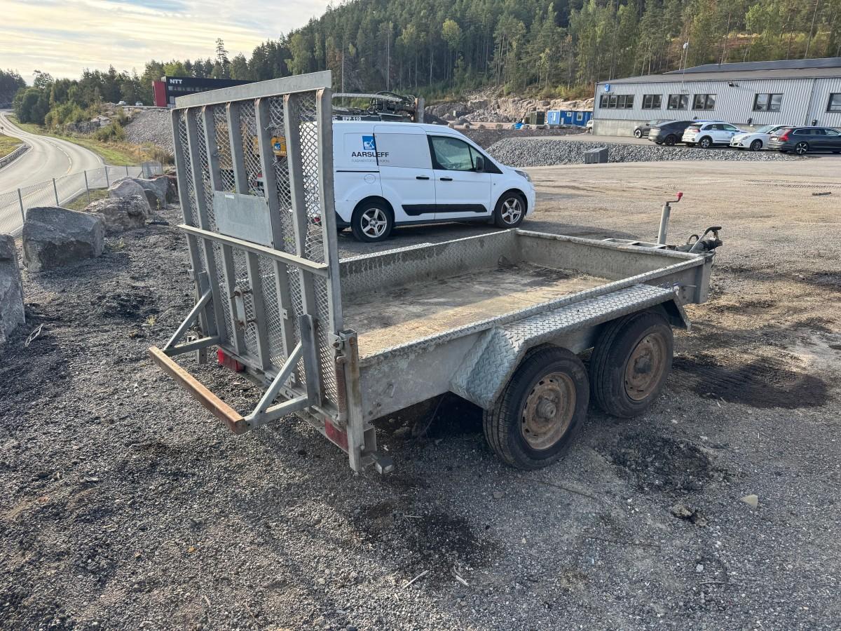 2007 INDESPENSION MASKINHENGER 2600 KG
