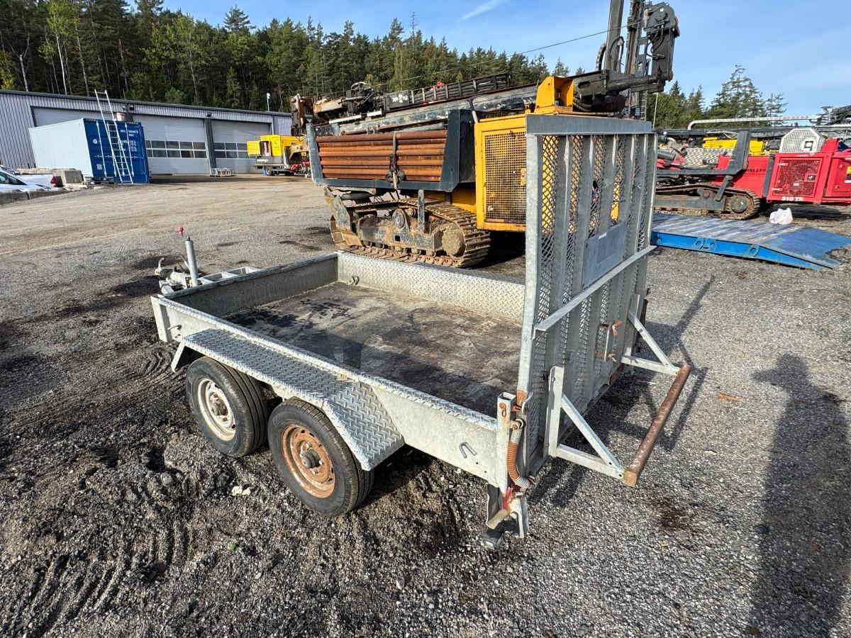 2007 INDESPENSION MASKINHENGER 2600 KG