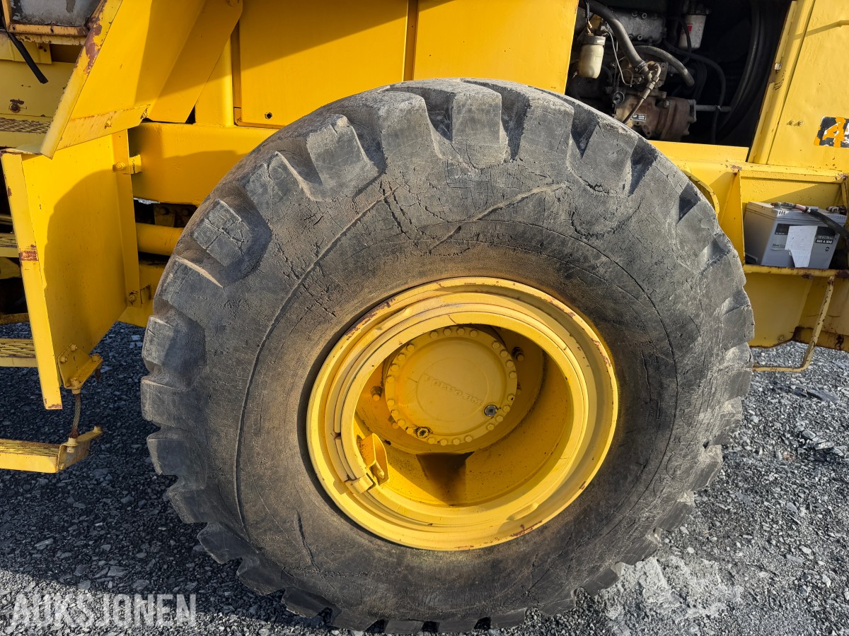 1985 Volvo BM 4500 hjullaster – veteranmaskin