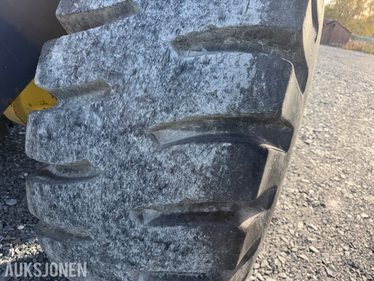 1985 Volvo BM 4500 hjullaster – veteranmaskin