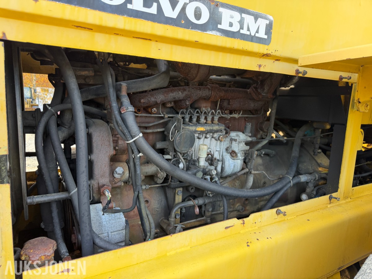 1985 Volvo BM 4500 hjullaster – veteranmaskin