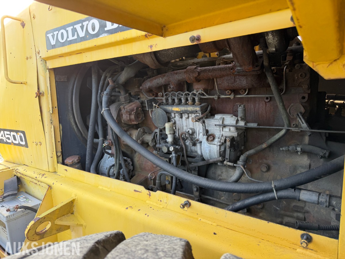 1985 Volvo BM 4500 hjullaster – veteranmaskin