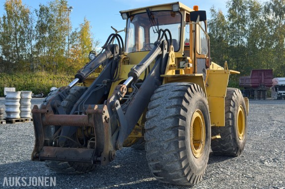 1985 Volvo BM 4500 hjullaster – veteranmaskin