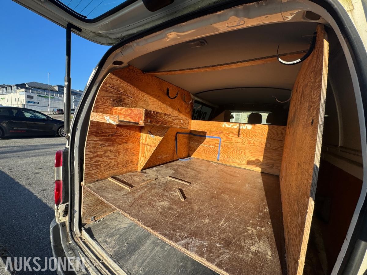 2009 Toyota Hiace 2.5 D-4D 4WD – EU-godkjent til 12/2026 - Km: 158000