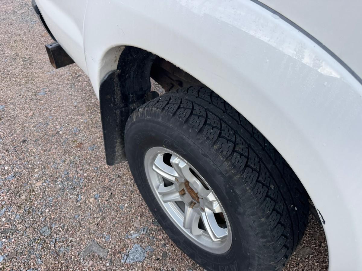 2014 Toyota HILUX 2.5-144 DIESEL 4X4 HARDTOP HENGERFESTE