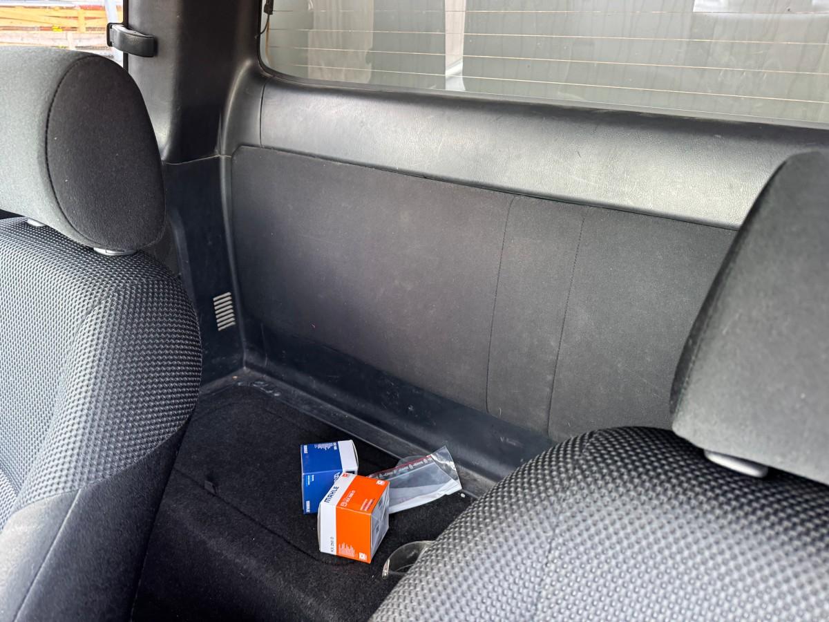2014 Toyota HILUX 2.5-144 DIESEL 4X4 HARDTOP HENGERFESTE