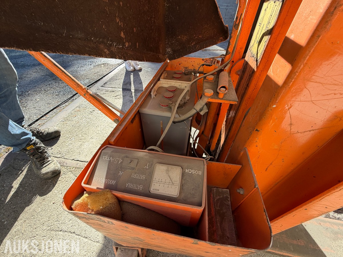 1976 Transport og Lyftanordningar AB - Elektrisk jekketralle