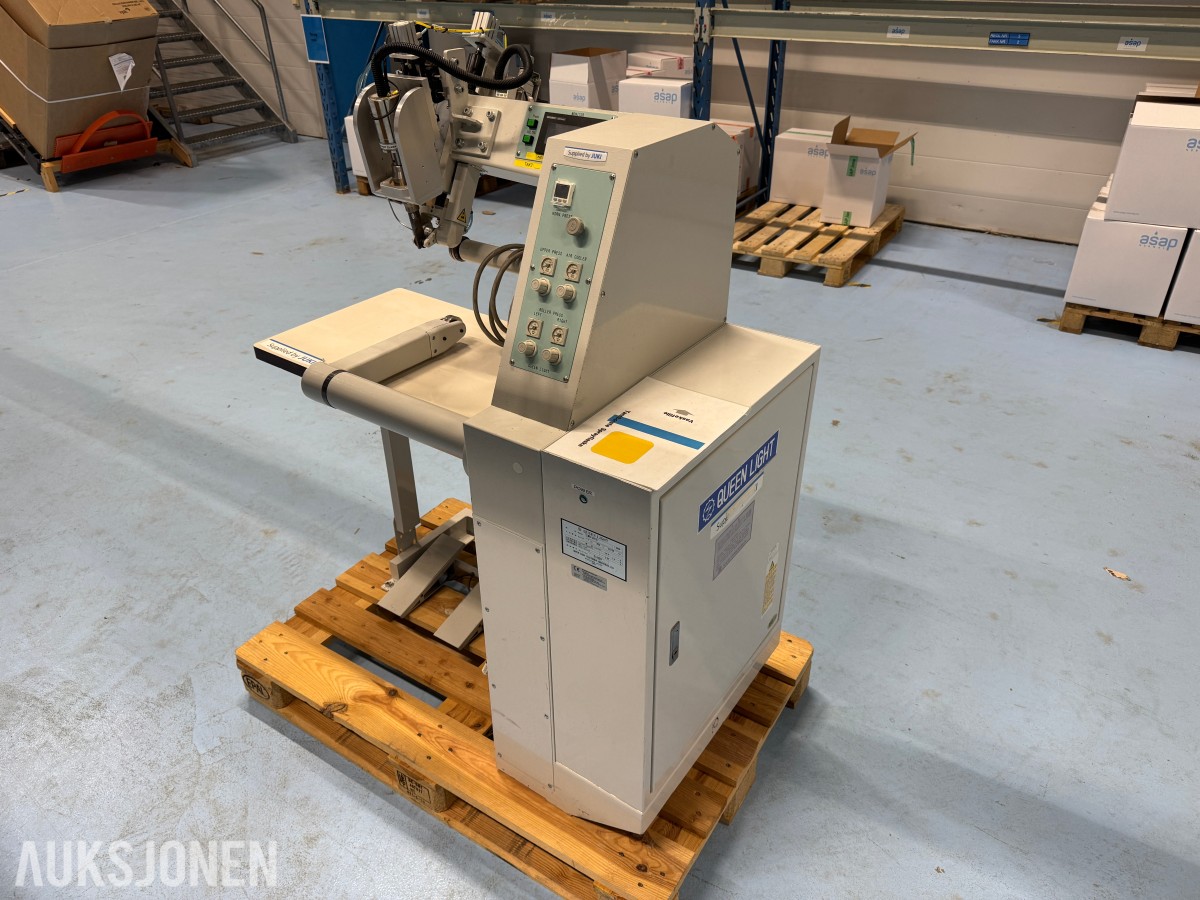 2015 QUEEN LIGHT LWU-3015-4B ULTRALYDSSVEISMASKIN