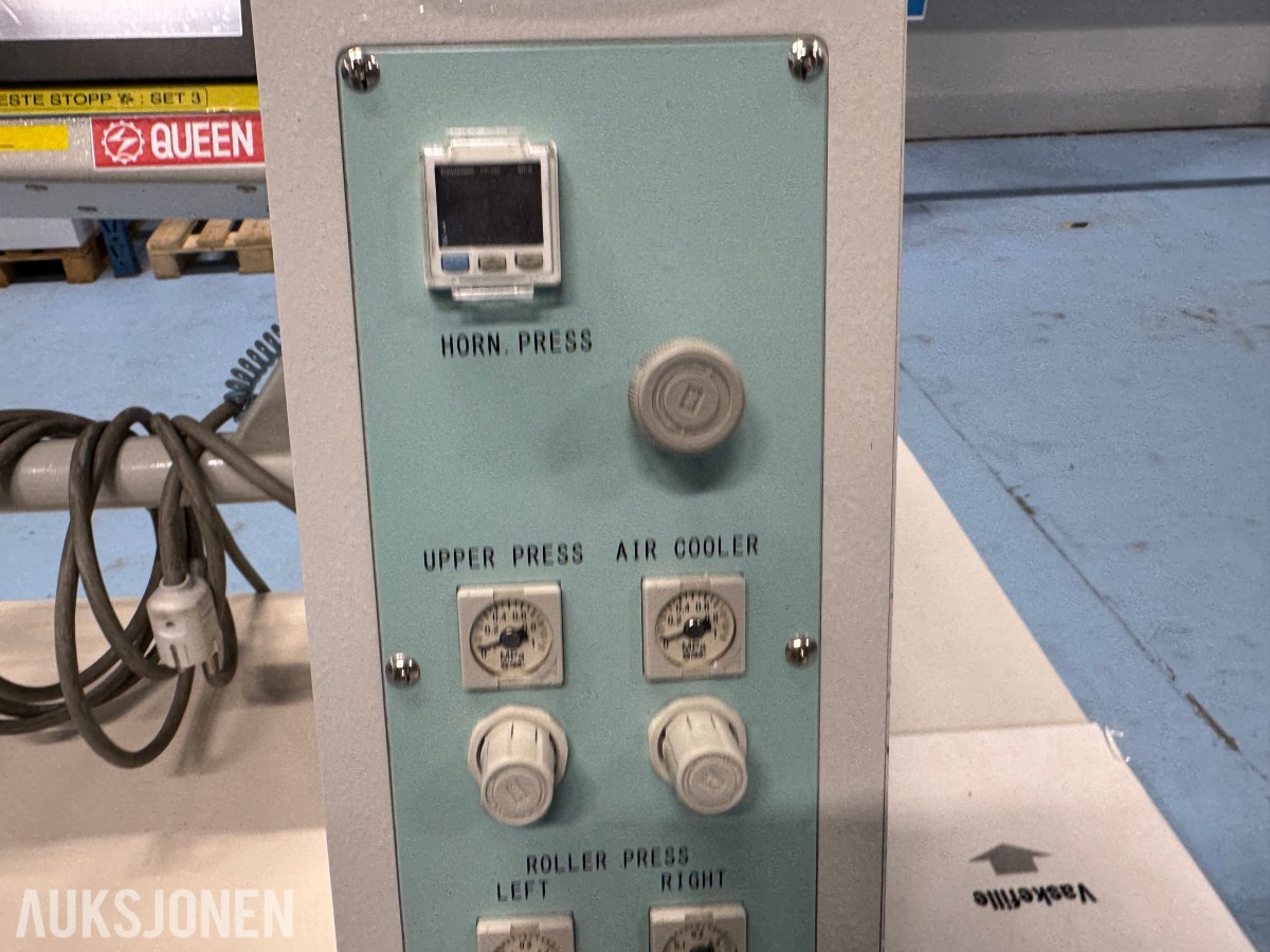 2015 QUEEN LIGHT LWU-3015-4B ULTRALYDSSVEISMASKIN