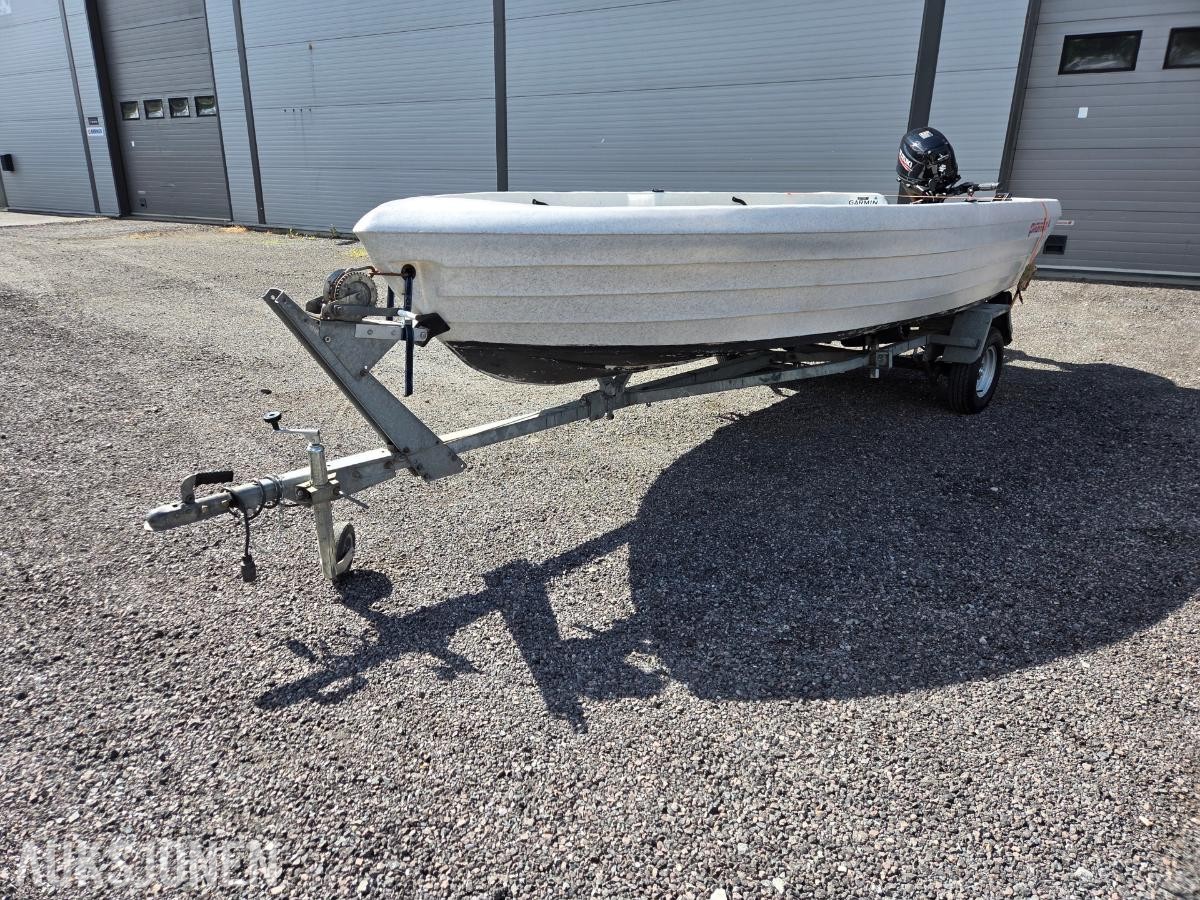 2013 Pioner 15 Med Suzuki 4t 20hk motor og båthenger