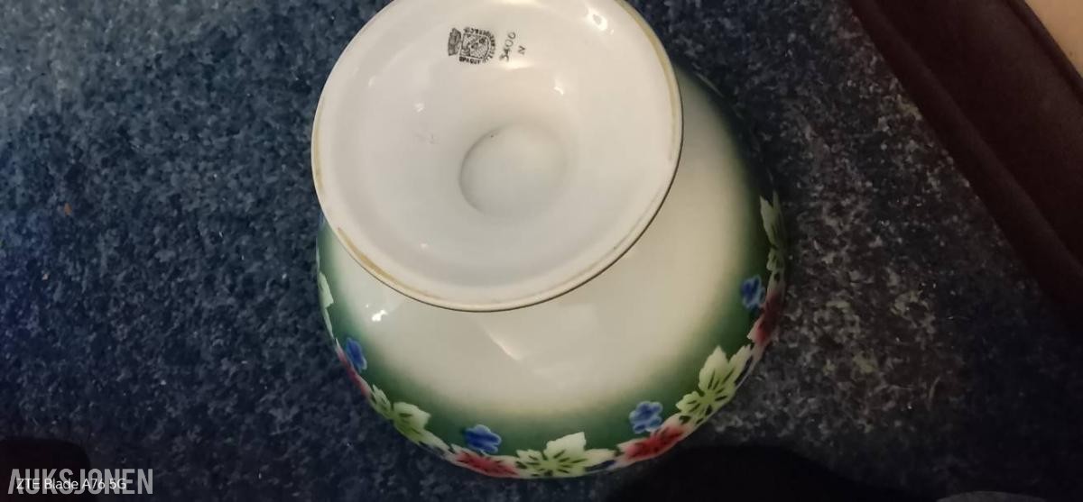 OPAQUE Keramikk Skål -  over 100 år 