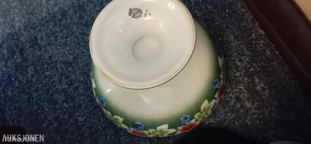 OPAQUE Keramikk Skål -  over 100 år 
