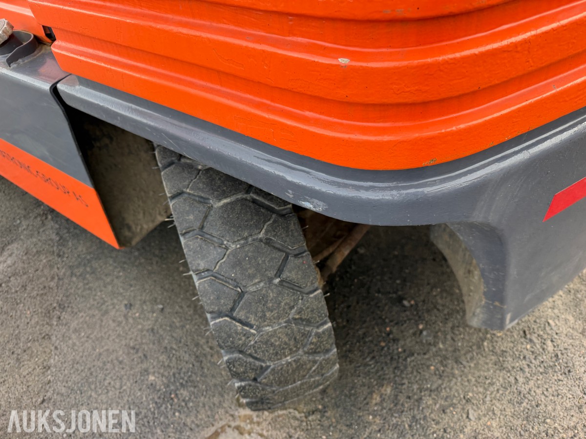 TOYOTA 4,5 TONNS GAFFELTRUCK – 450 CM LØFTEHØYDE