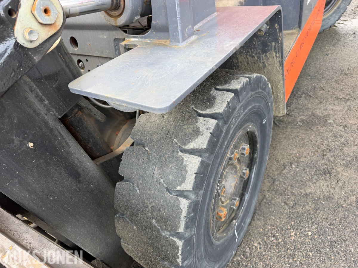 TOYOTA 4,5 TONNS GAFFELTRUCK – 450 CM LØFTEHØYDE