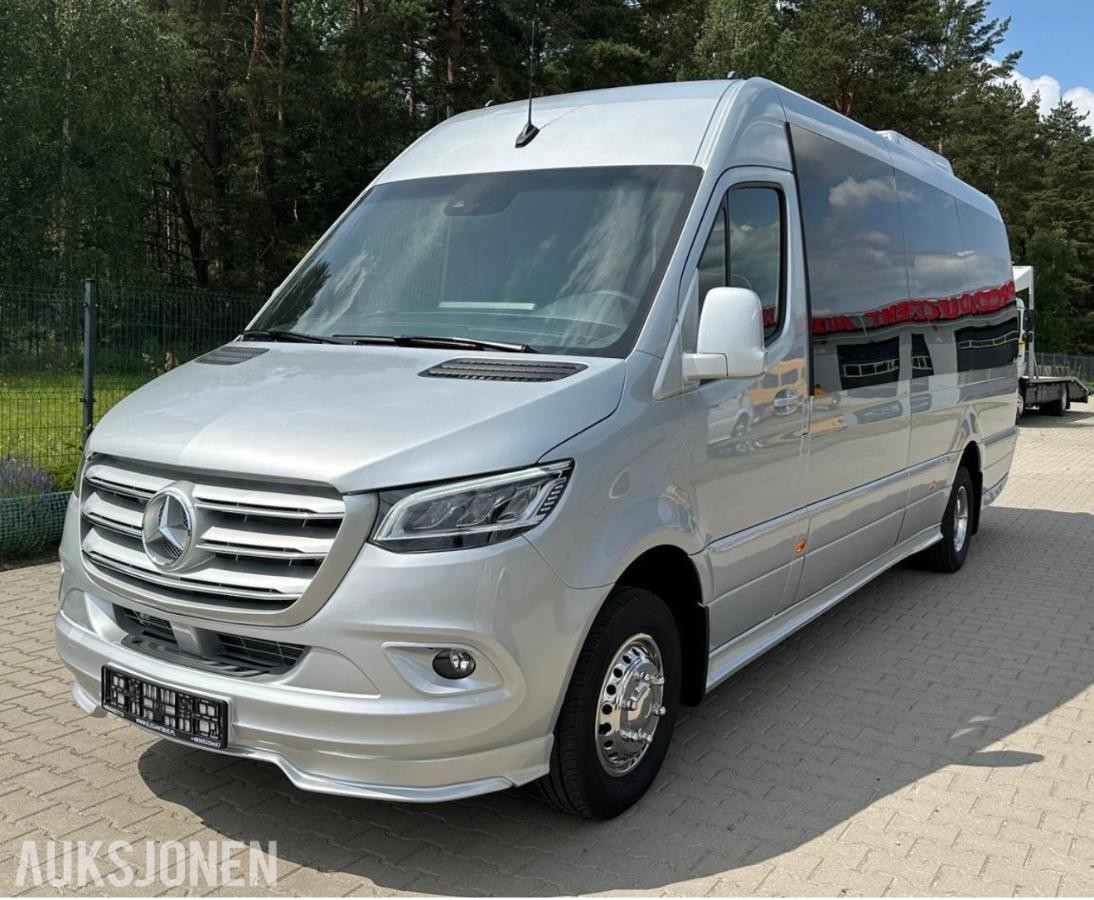 2023 Mercedes-Benz Sprinter 519, 17 seter – 3 rullestoler – godt utstyrt, 145000km