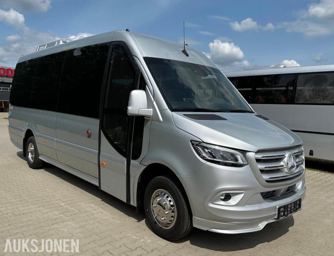 2023 Mercedes-Benz Sprinter 519, 17 seter – 3 rullestoler – godt utstyrt, 145000km