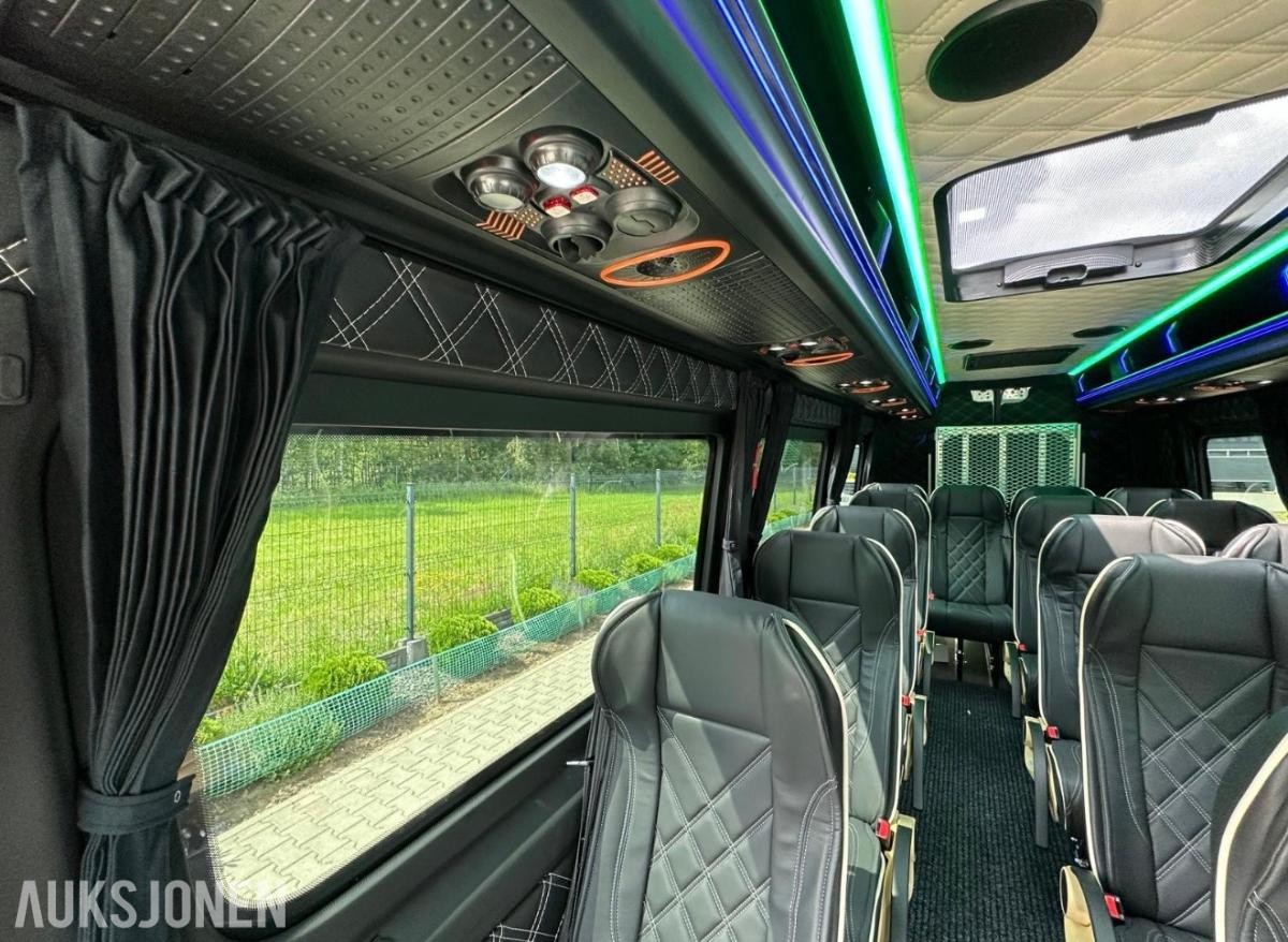 2023 Mercedes-Benz Sprinter 519, 17 seter – 3 rullestoler – godt utstyrt, 145000km