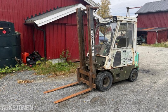 Mitsubishi FD-18 TAC gaffeltruck 7 503t m/ lukket førerhytte 