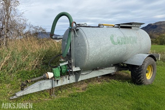 Gjødselvogn 7500 liter m/ PTO-drevet pumpe og brede dekk