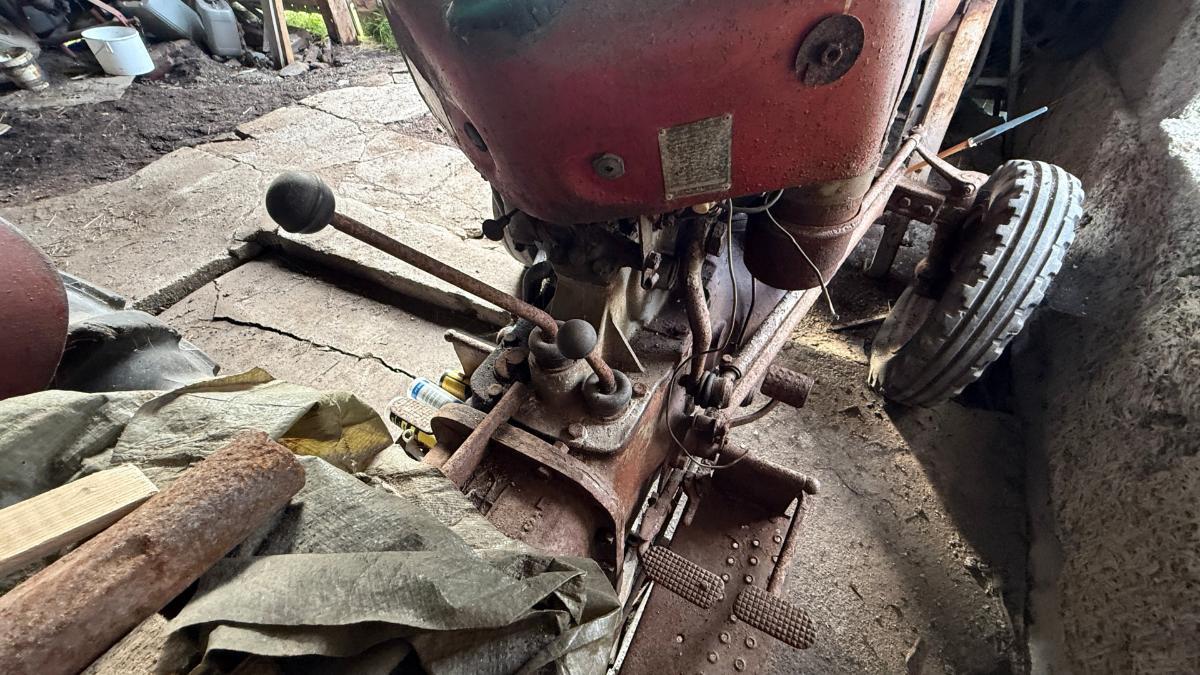 1960 Massey Ferguson 35 traktor 47551t - 4-sylindret
