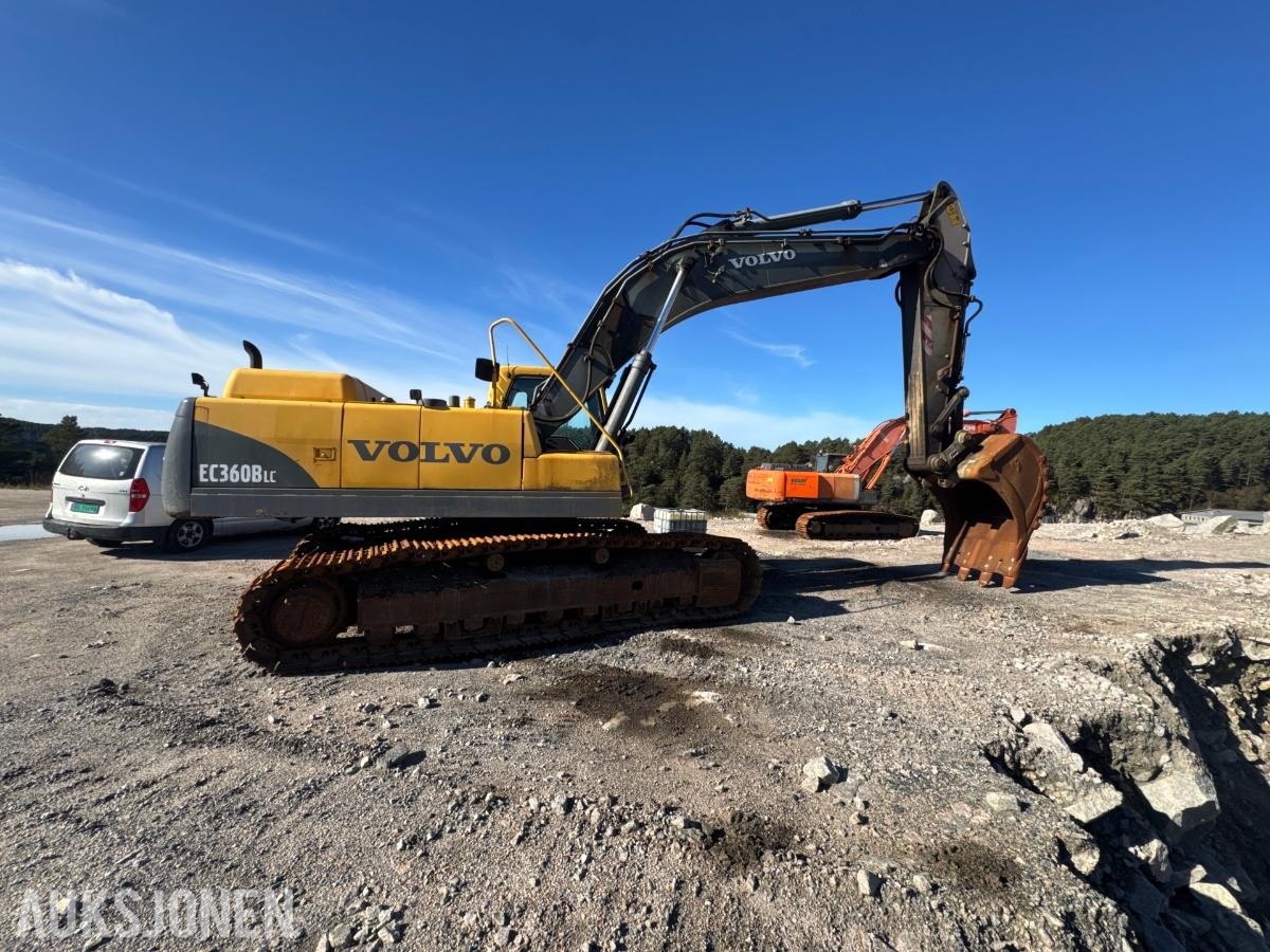2005 Volvo EC360BLC Gravemaskin - Graveskuffe - Timer: 15864