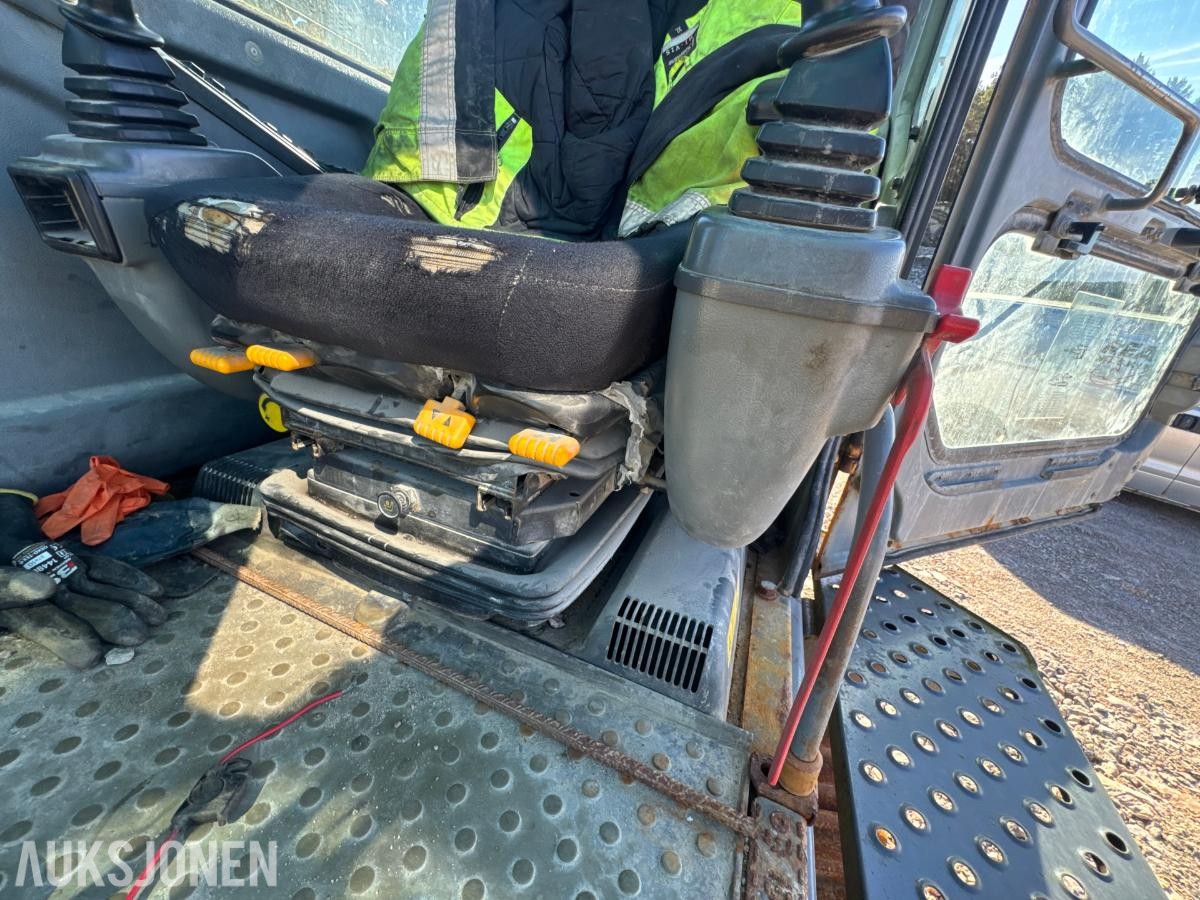 2005 Volvo EC360BLC Gravemaskin - Graveskuffe - Timer: 15864