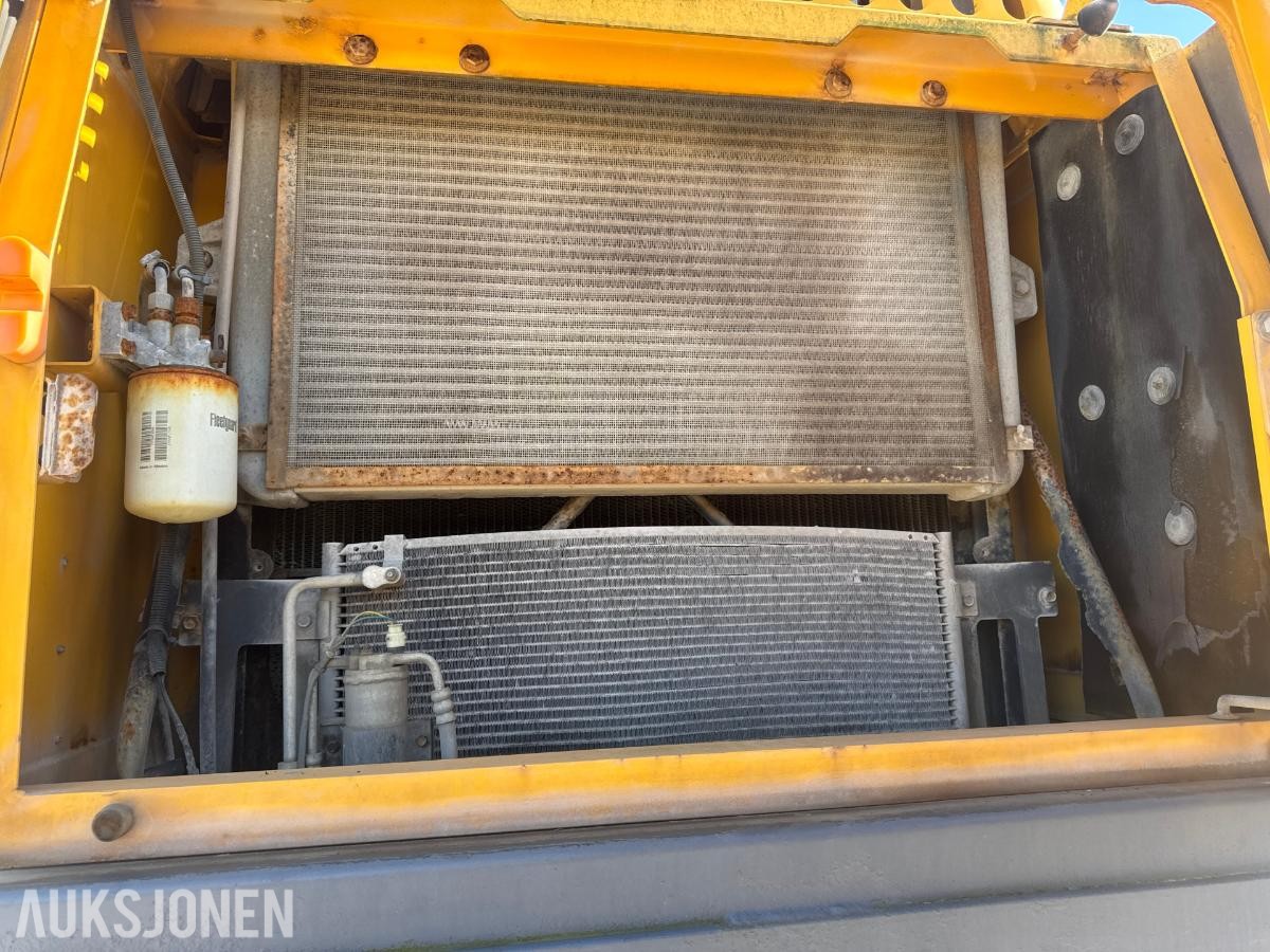 2005 Volvo EC360BLC Gravemaskin - Graveskuffe - Timer: 15864