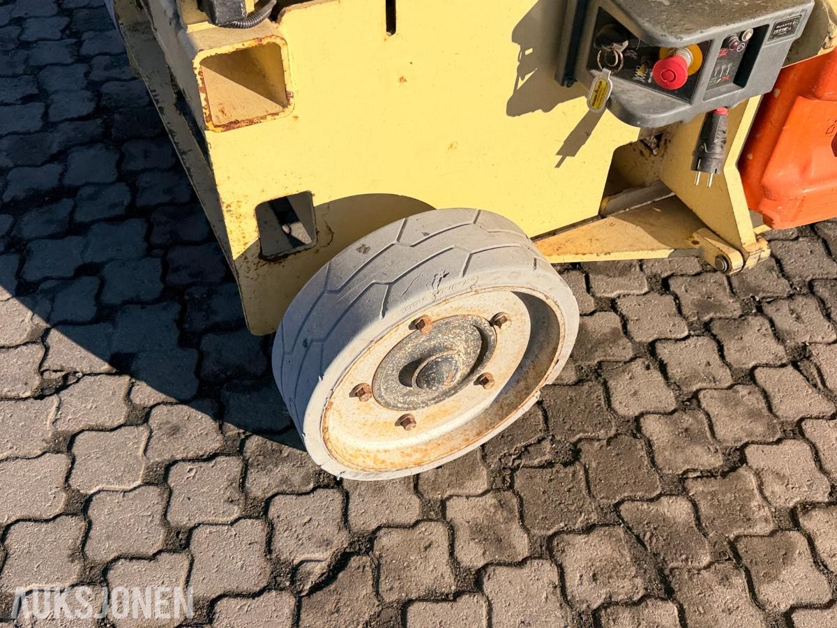 2007 JLG 3246ES sakselift - 12 meter arbeidshøyde