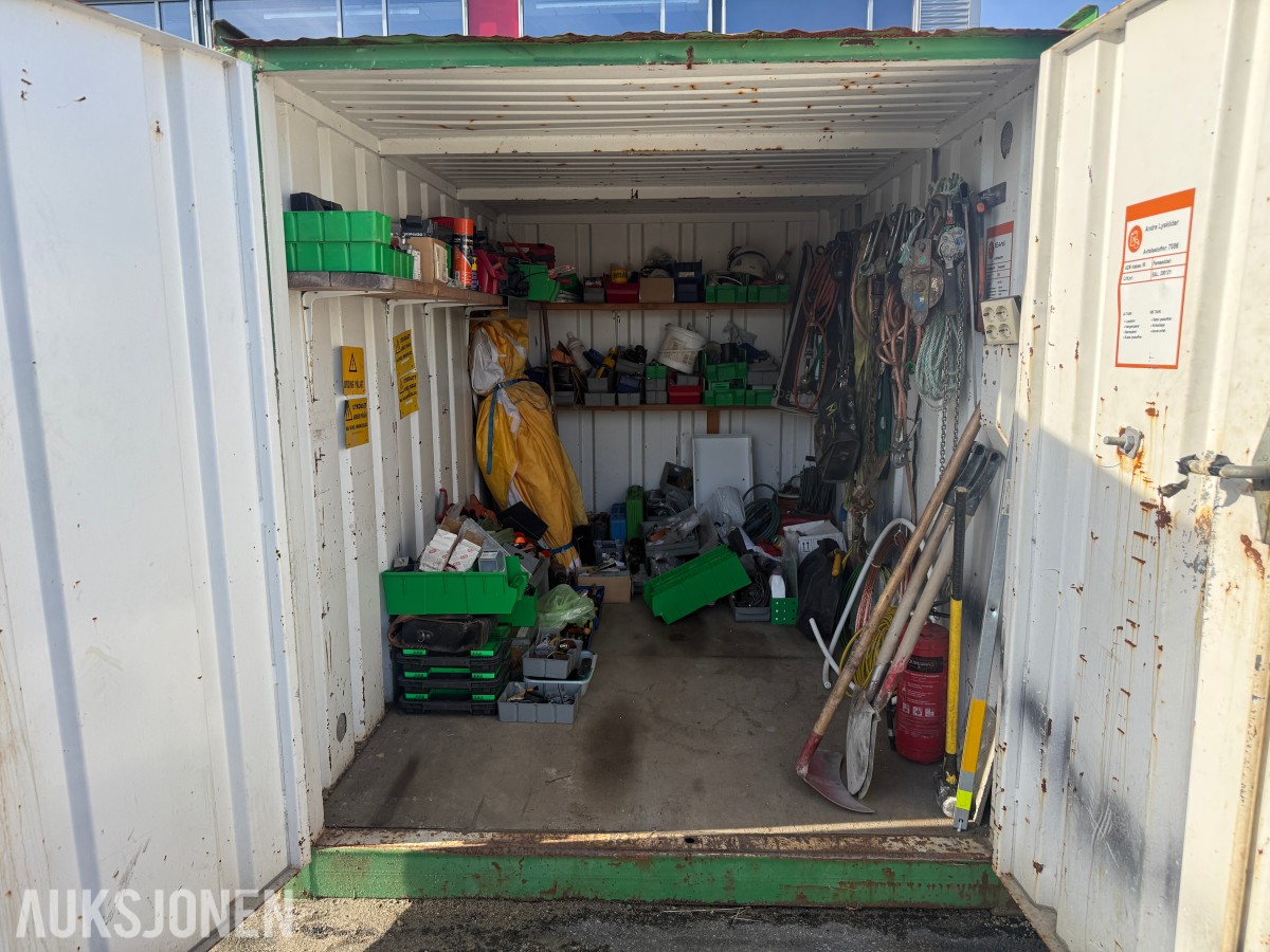 Verktøycontainer.