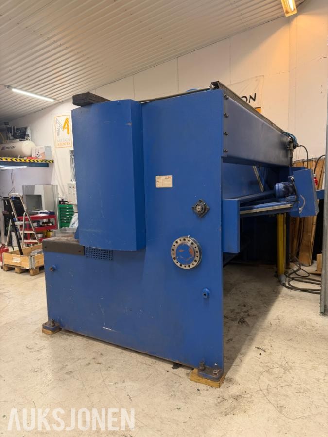 2013 Boschert Gizelis G-Cut 3013 CNC-styrt hydraulisk platesaks