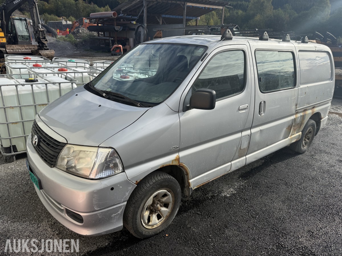 2008 Toyota HIACE 2.5-117 D 4WD - Rep.objekt