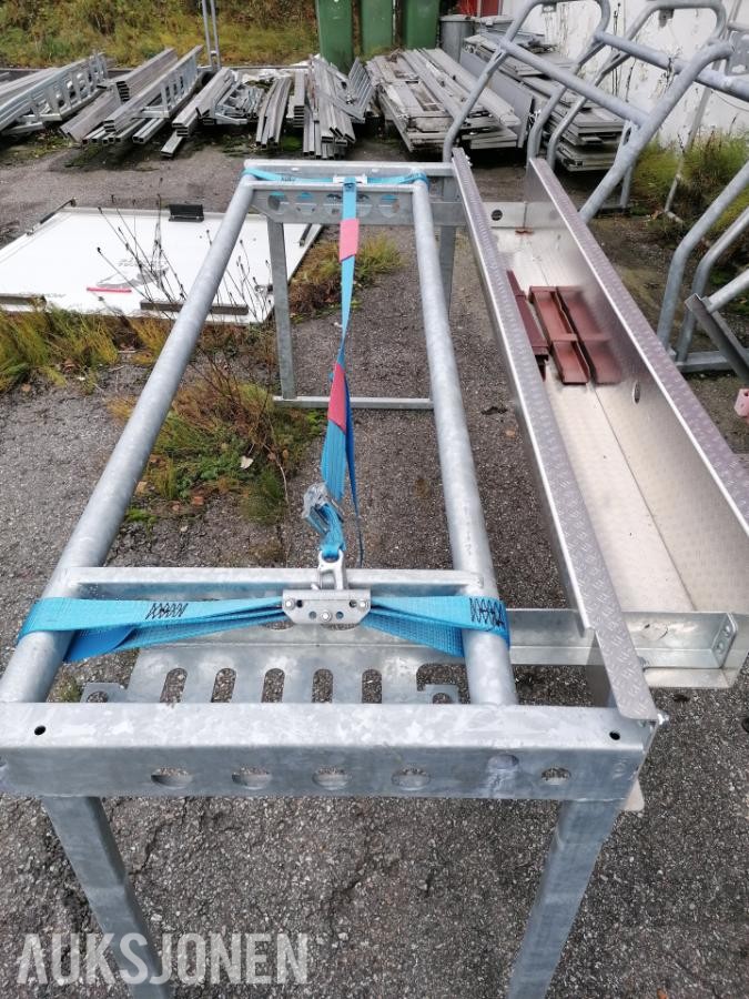 Helt nytt dekkstativ 204 x 88 x 88 cm