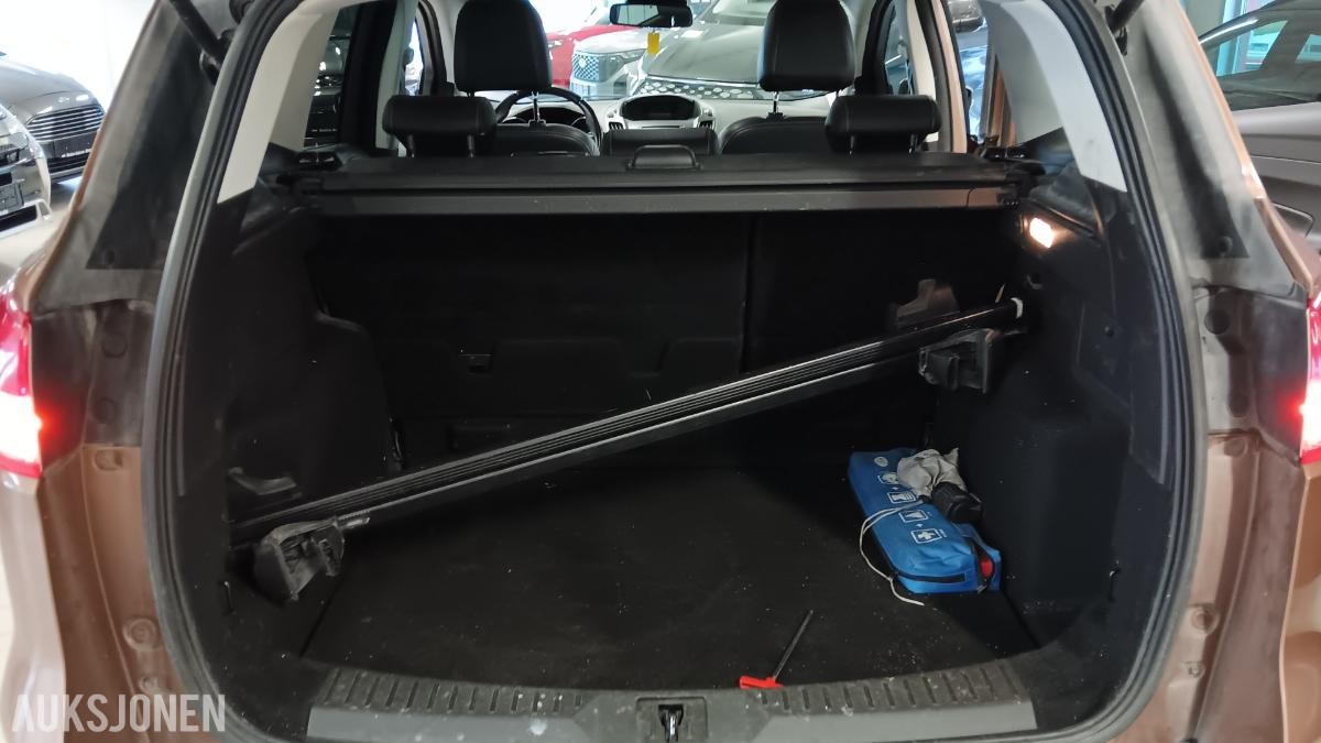 2013 Ford Kuga 2.0TDCi Titanium manuell AWD, 256266km